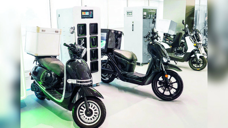 دبي تتحوّل إلى الدراجات الكهربائية في توصيل الطلبات