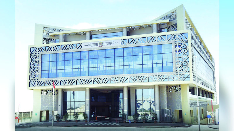 حظر ملفات 153 صاحب عمل