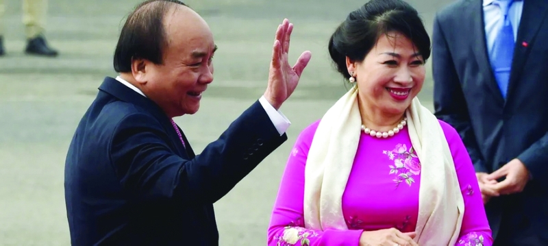 الحزب الشيوعي يرفع البطاقة الحمراء للرئيس