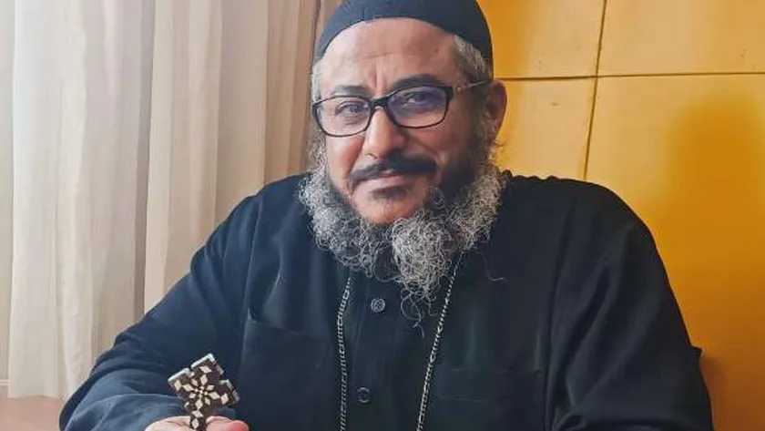 الكنيسة الأرثوذكسية تحيي ذكرى القمص سيرافيم حنا بالإسكندرية السبت المقبل