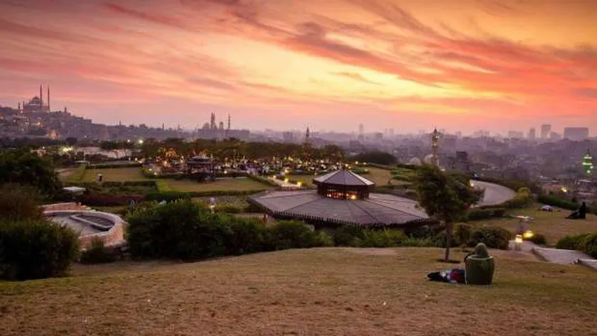 أفضل الأماكن للاحتفال برأس السنة في القاهرة والجيزة.. «خروجة على قد الإيد»