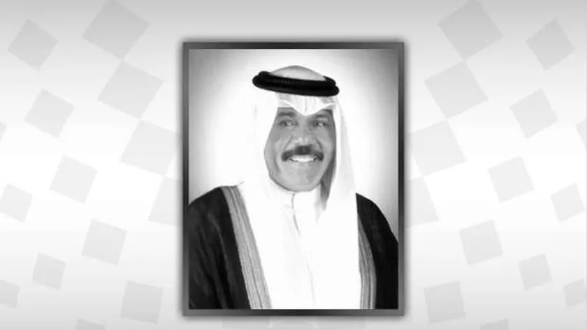 نجوم الفن ينعون أمير الكويت.. أبرزهم أكرم حسني