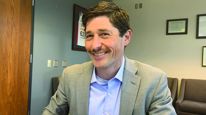 شارب عمدة مينيابوليس يلقى ردود فعل سلبية