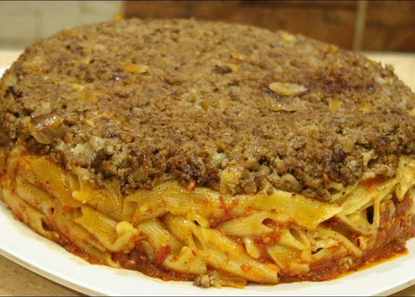 طريقة إعداد طاجن مكرونة باللحمة المفرومة بمقادير بسيطة مثل المطاعم