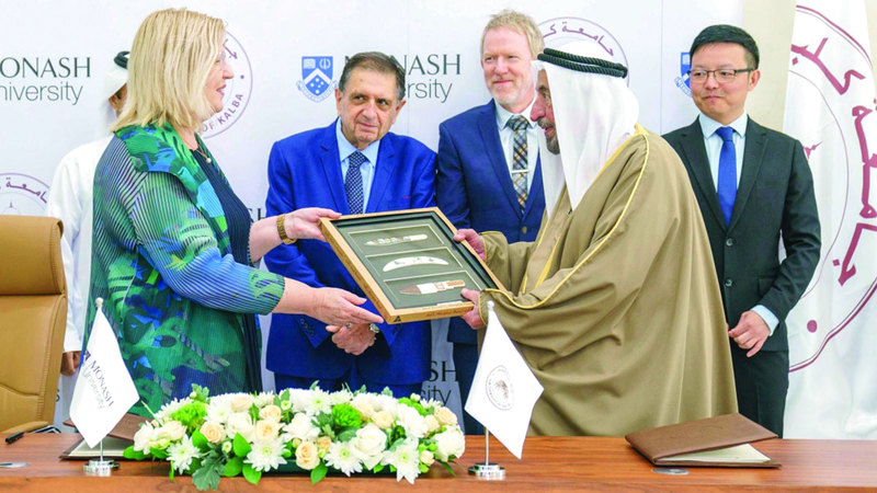 حاكم الشارقة يصدر مرسوماً بإنشاء «الشارقة الرقمية» ويعتمد تقسيمات «مهذب» و«الزبير» الإدارية