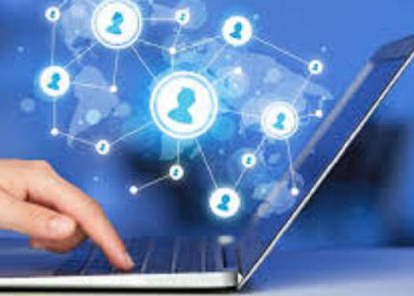 عادة شائعة تفعلها ربات البيوت تستهلك باقة «الواي فاي».. توقفي عنها فورا