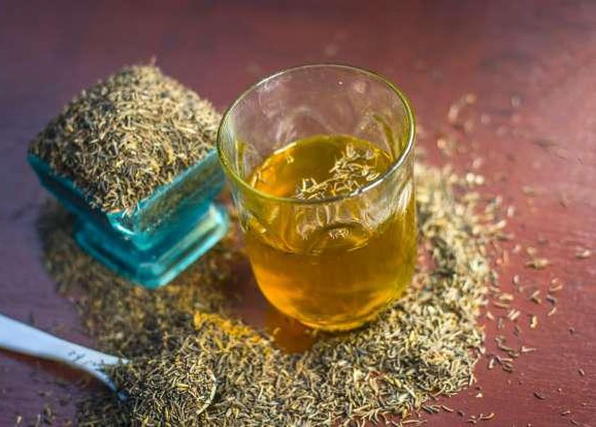 الكمون المغلي آمن.. كوب واحد من هذا المشروب يٌزيد خطر الإجهاض والولادة المبكرة