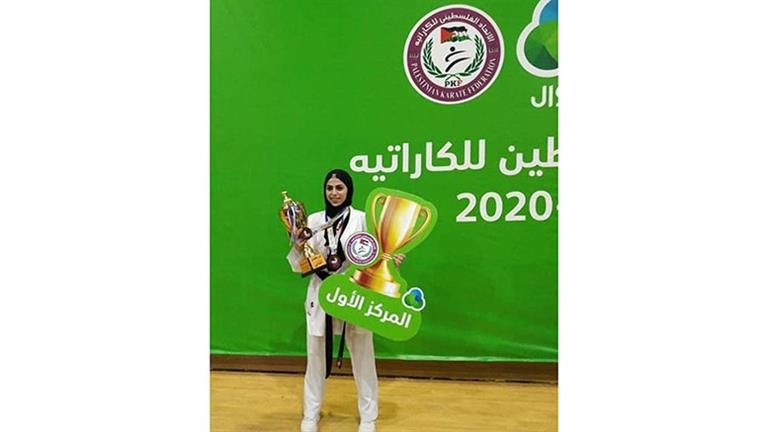 بعد بتر ساقها في قصف إسرائيلي.. وفاة “نغم” بطلة الكاراتيه الفلسطينية أثناء علاجها في مصر