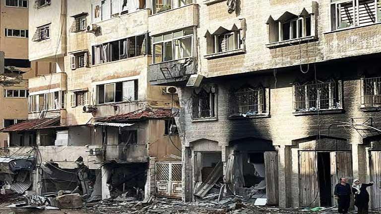 قوات الاحتلال تدمر مقري الاتحاد الفلسطيني لكرة القدم واللجنة الأولمبية في غزة