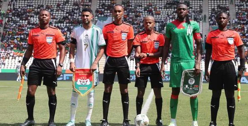 عاجل.. الجزائر تتقدم بشكوى رسمية ضد حكام مباراته أمام بوركينا فاسو