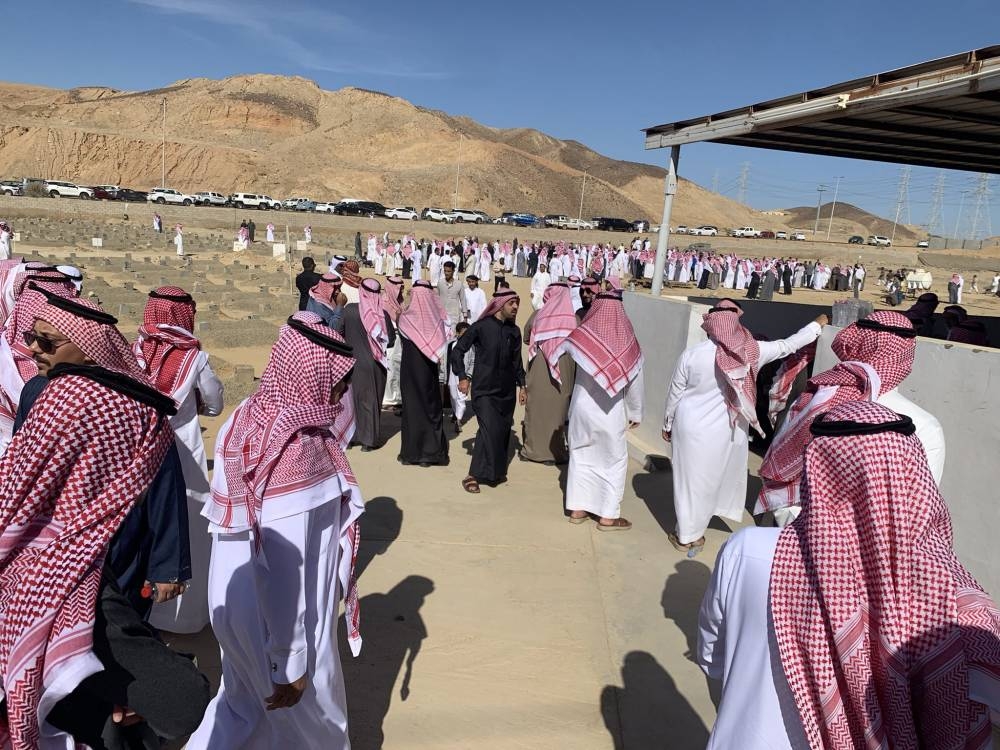 تشييع جثمان القصير في مقبرة ضباء