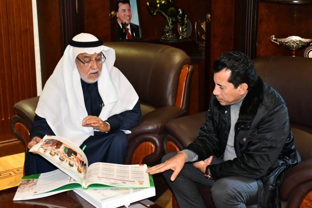وزير الرياضة المصري يرحب بالمبادرة السعودية «كرتنا ثقافتنا» ويوجّه باستضافتها في مصر