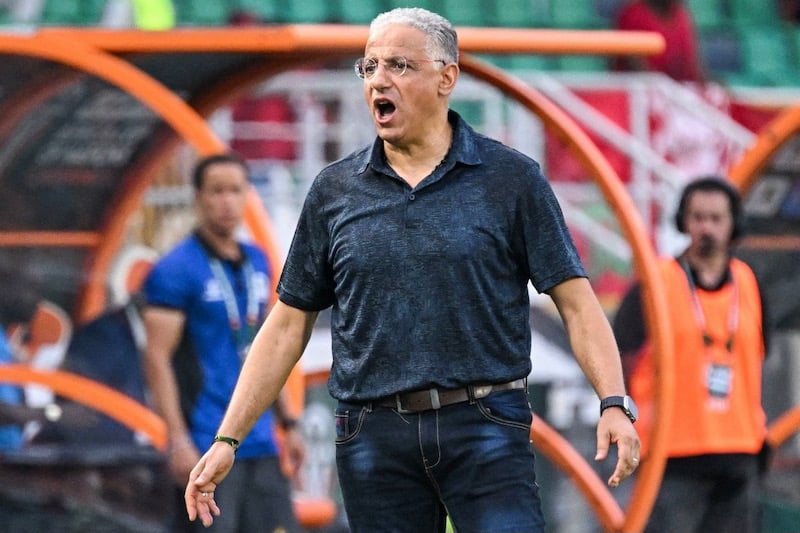 “الكاف” يوقف عمروش لثماني مباريات