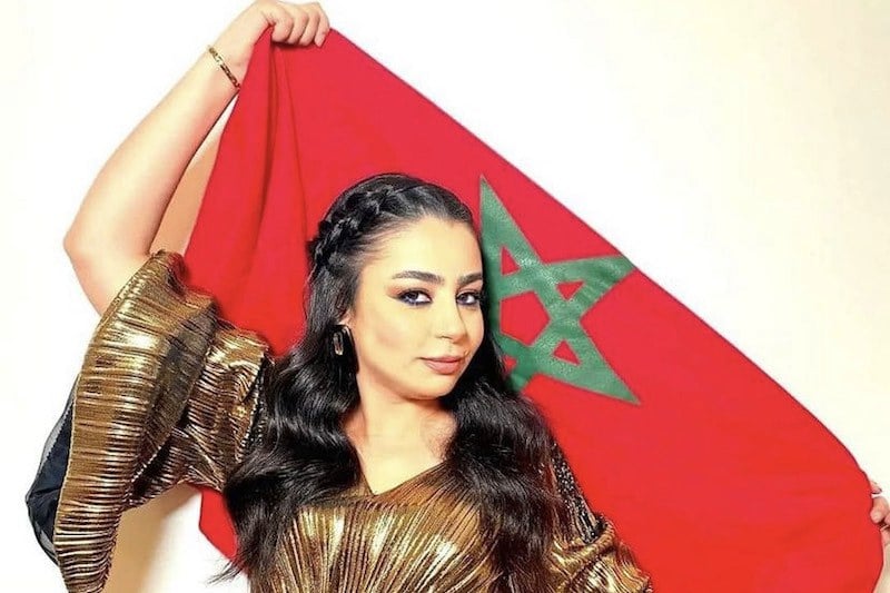 “نادي الفنانين” يحتفي يتألق بشيماء عمران