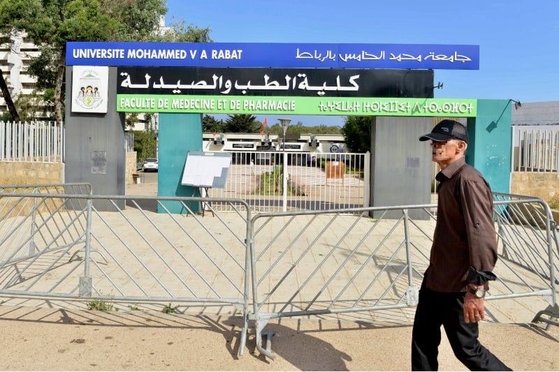 تقليص سنوات تكوين الطب يستأثر باهتمام النواب.. وميراوي يرفض “التسييس”