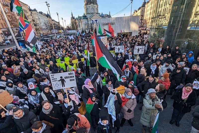آلاف السويديين يتظاهرون تضامنا مع فلسطين