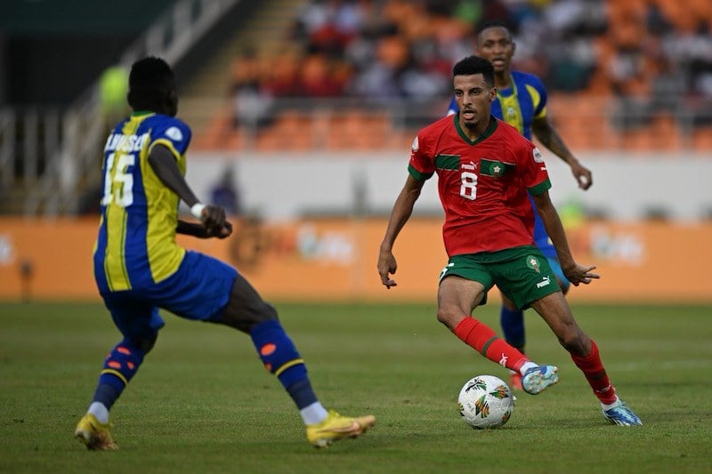 سايس وأوناحي يدخلان التشكيل المثالي