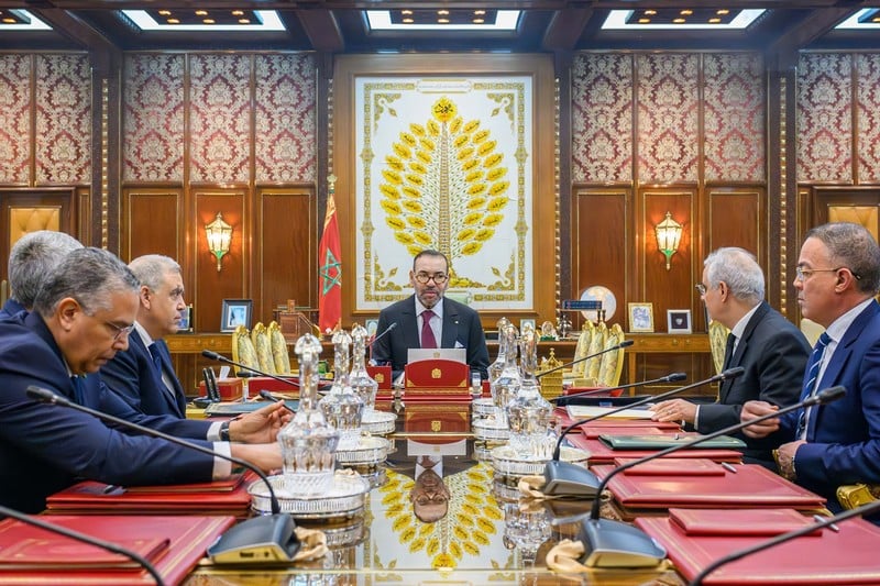 جلسات العمل حول الماء.. الملك يحرص على “التواصل المنتظم” لمواجهة الأزمة