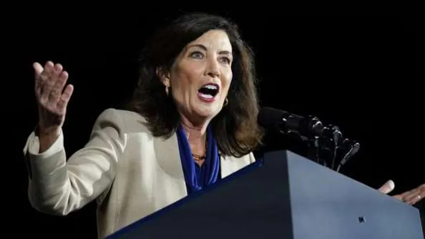 حاكمة نيويورك تعتذر بعد دفاعها عن العدوان الإسرائيلي على غزة.. لماذا تراجعت؟