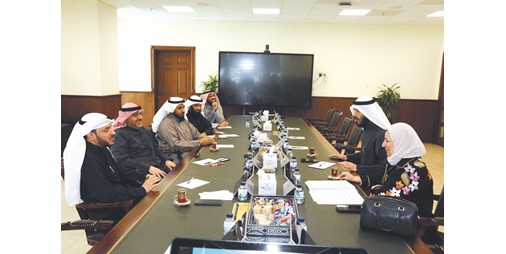 اجتماع تنسيقي بين وزارتي الأوقاف والتربية لتوعية وتثقيف الناشئة والشباب في جميع المراحل الدراسية
