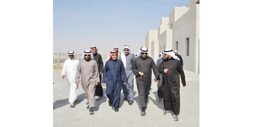 وزير الإسكان وجه بإعداد دراسة مطالبات سكان المطلاع