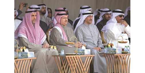 وزير الشؤون الأعياد الوطنية فرصة لاستذكار بطولات أبناء الكويت