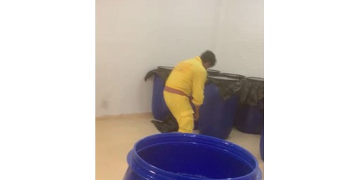 بالفيديو الكهرباء تقطع التيار عن مصنع خمور في مبارك الكبير