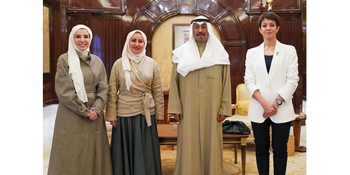 رئيس مجلس الوزراء يستقبل أعضاء من هيئة التدريس بكليتي العلوم الإدارية والهندسة والبترول ورئيس وأعضاء مجلس إدارة الجمعية الاقتصادية