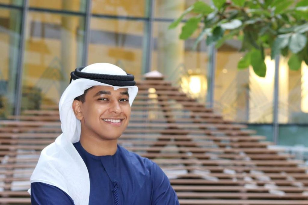 “الحميري” أول طالب إماراتي يحصل على منحة “ينشينج” الصينية