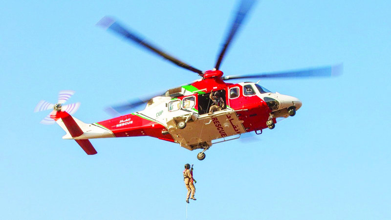 إنقاذ شخصين كانا مفقودين في البحر