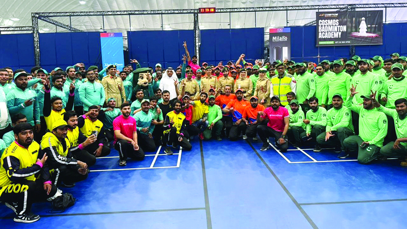 شرطة دبي تنظم يوماً توعوياً وترفيهياً لسائقي دراجات توصيل الطلبات