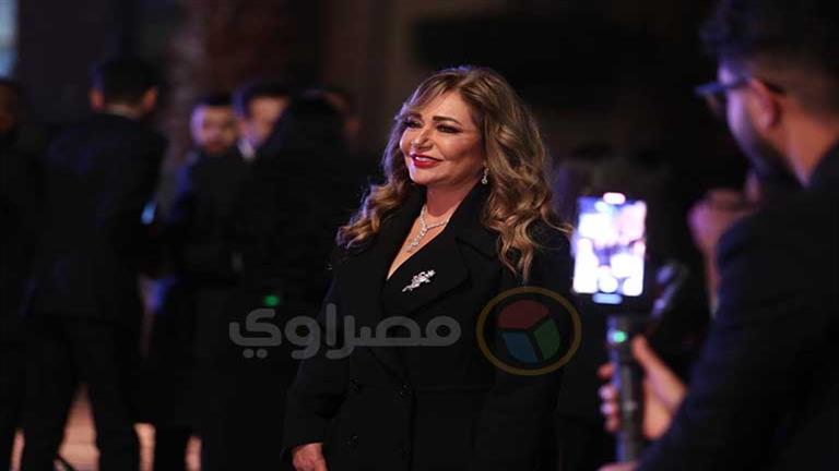 بإطلالة كلاسيك ليلى علوي تخطف الأنظار في ليال سعودية مصرية