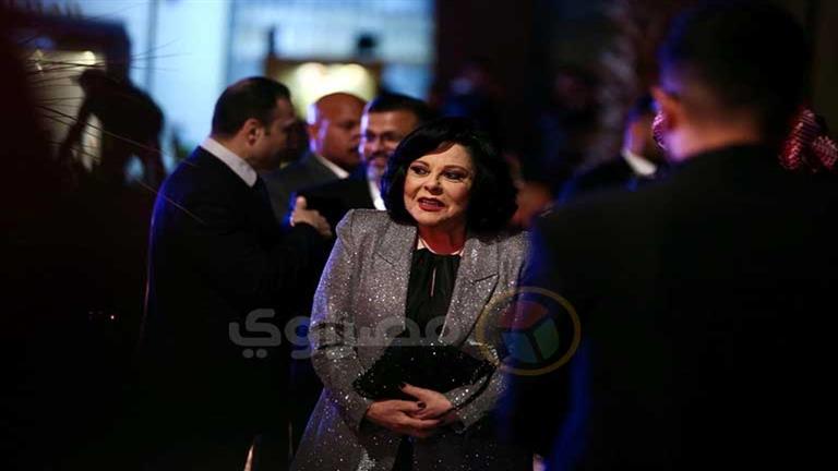 بإطلالة لامعة.. إسعاد يونس تخطف الأنظار في ليال سعودية مصرية