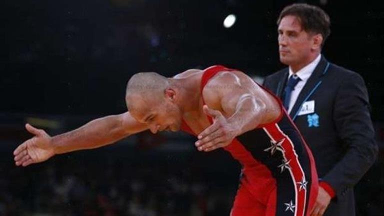 “انتهاء حلم الأولمبياد”.. كرم جابر يعلن اعتزاله المصارعة والاتجاه للتدريب