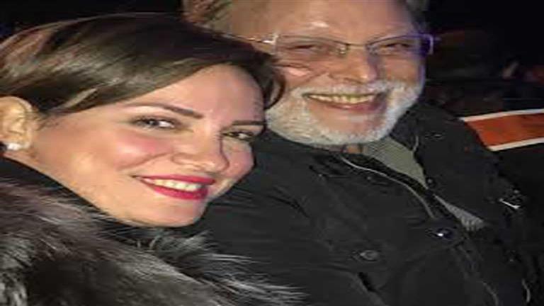 ريهام عبد الغفور تطلب الدعاء لوالدها الراحل