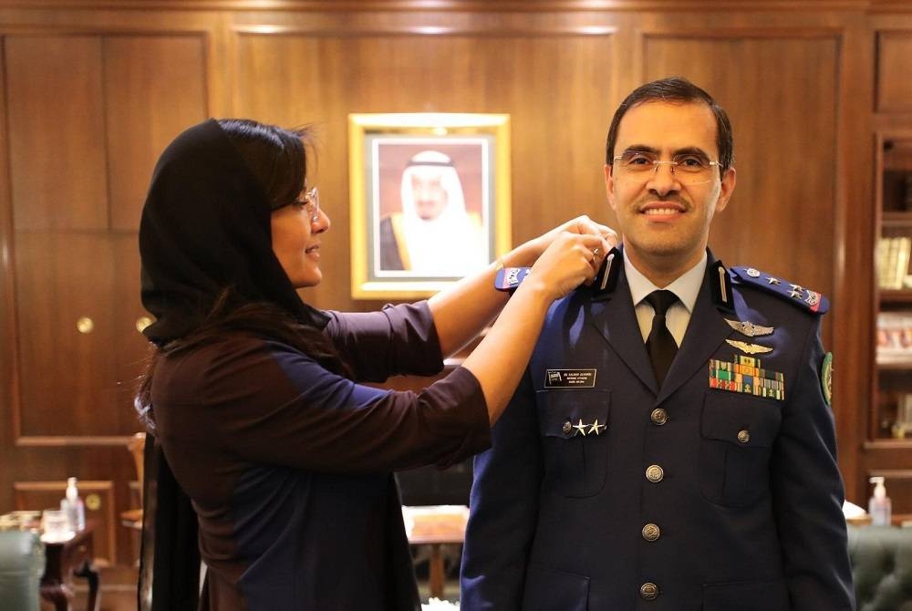 ريما بنت بندر تقلّد الملحق العكسري بالسفارة السعودية لدى أمريكا رتبته الجديدة