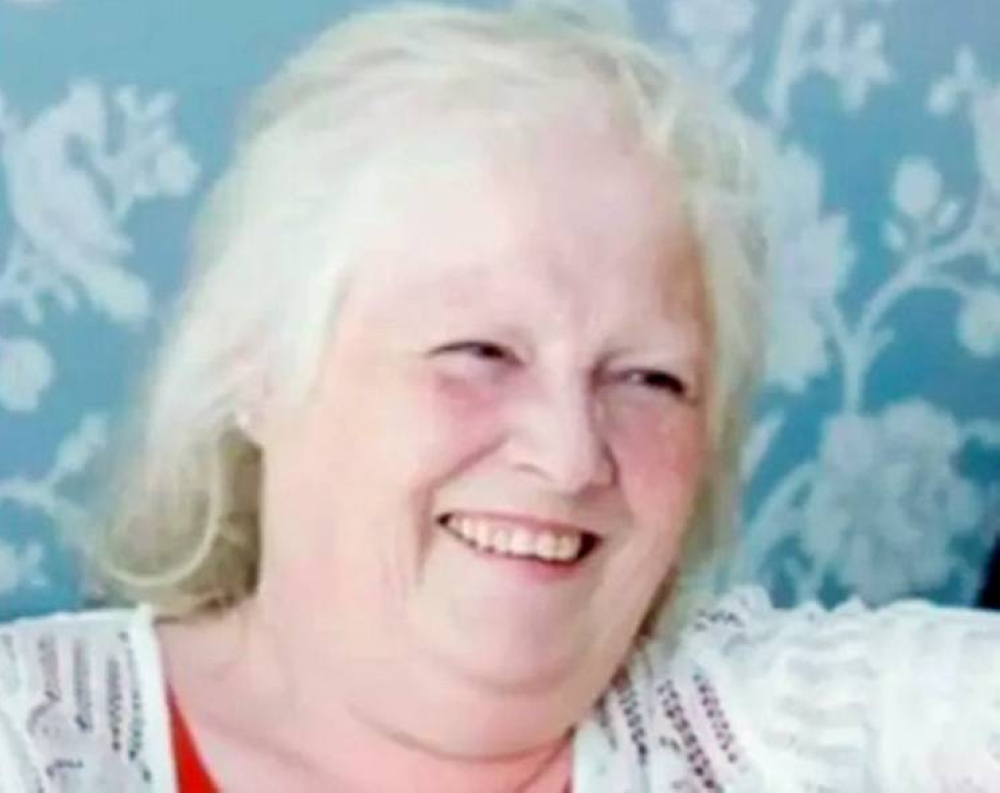 ذهبت لزيارة حفيدها.. وافترستها الكلاب