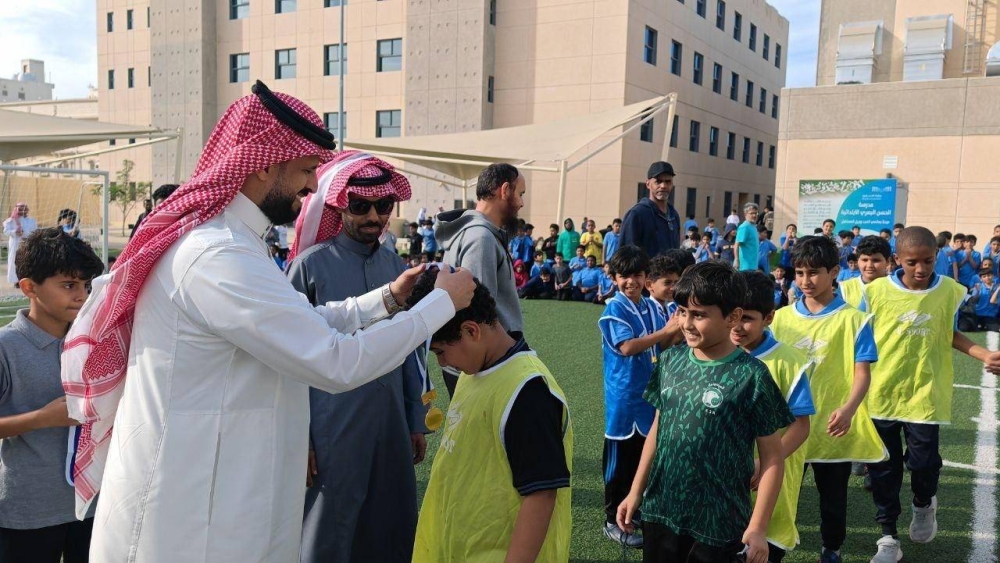 ابتدائية الحسن البصري تتوج أبطال الدوري