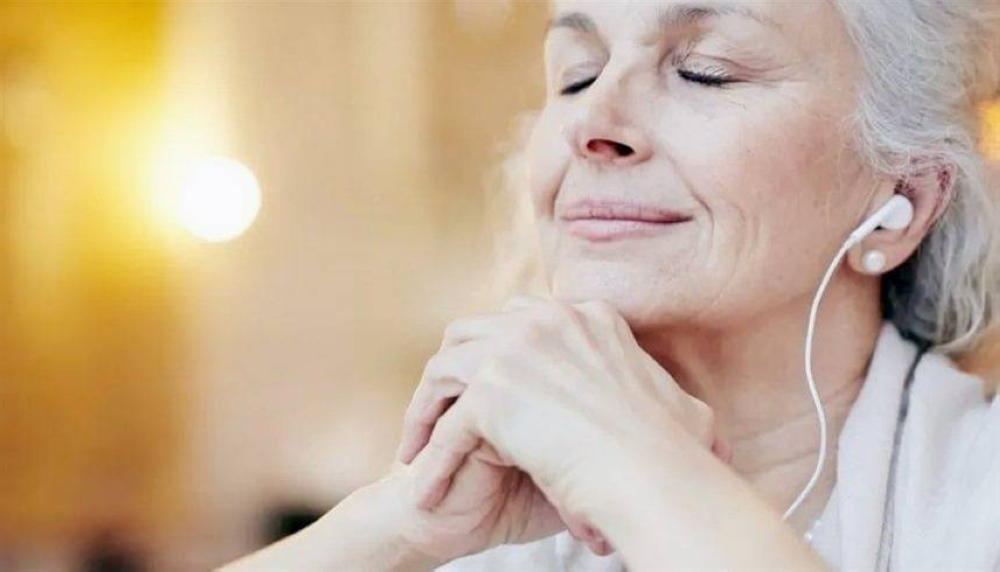 الموسيقى تهدئ النفس وتحسن مزاج الشيخوخة