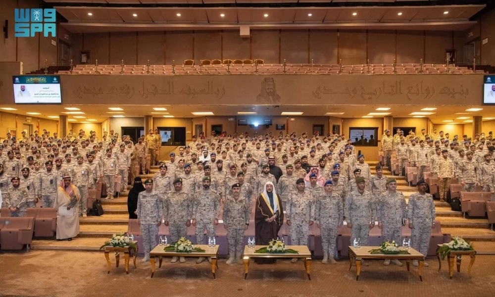 وزير الشؤون الإسلامية يزور كلية القيادة والأركان للقوات المسلحة