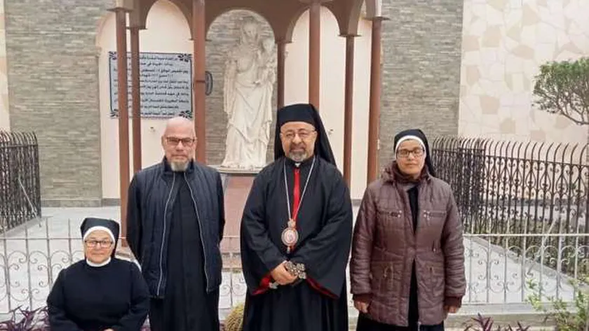 بطريرك الأقباط الكاثوليك يزور دير سيدة البشارة بالإسكندرية