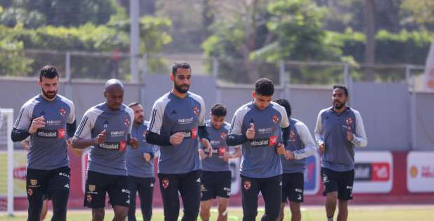 مران الأهلي: فقرات بدينة وفنية متنوعة.. وغياب وسام أبو علي ونيدفيد