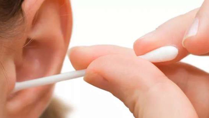 حكم تنظيف الأذن في رمضان.. اعرف ماذا قال عنه «الشافعية»؟