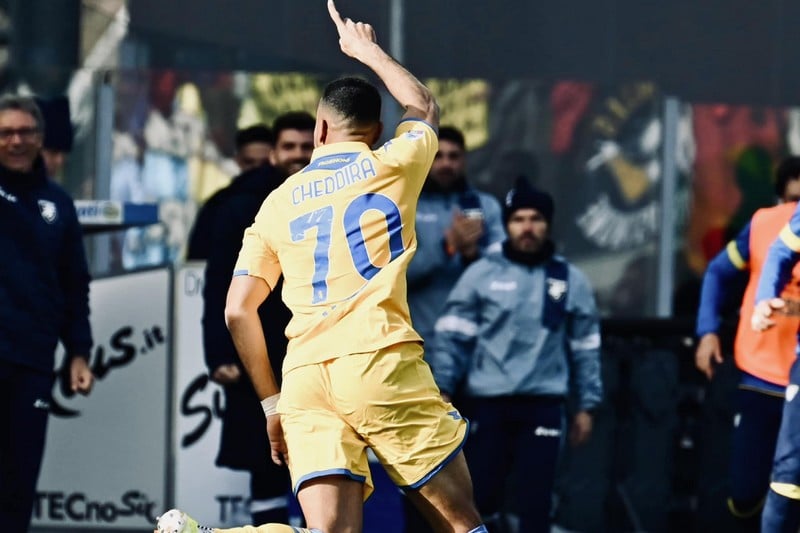 مدرب “فروزينوني” الإيطالي ينوه بشديرة