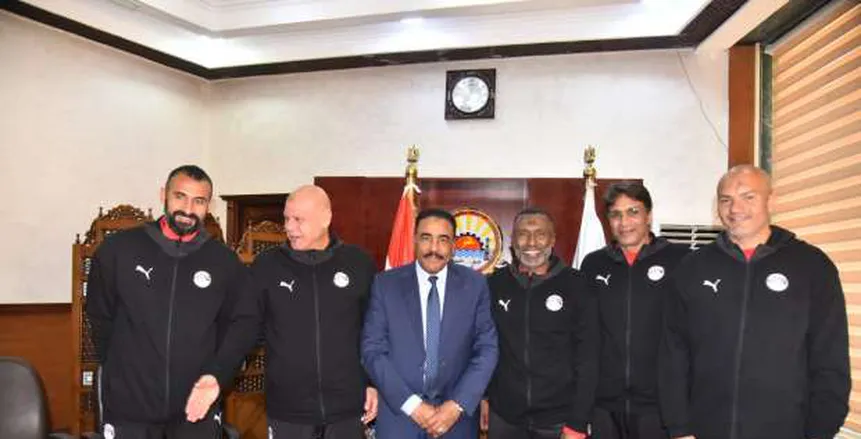 محافظ مطروح يستقبل جهاز منتخب الناشئين.. «رحلة البحث عن المواهب»