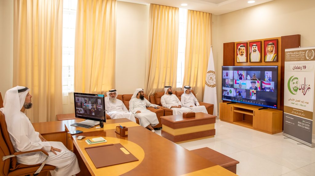 هيئة الأعمال الخيرية العالمية توزع نصف مليون وجبة بيوم زايد للعمل الإنساني