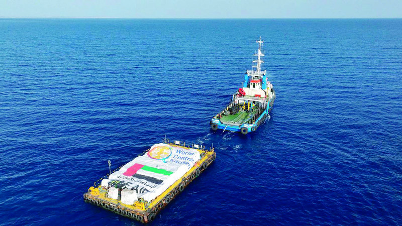 إبحار 3 سفن وبارجة مساعدات عبر الممر البحري إلى غزة