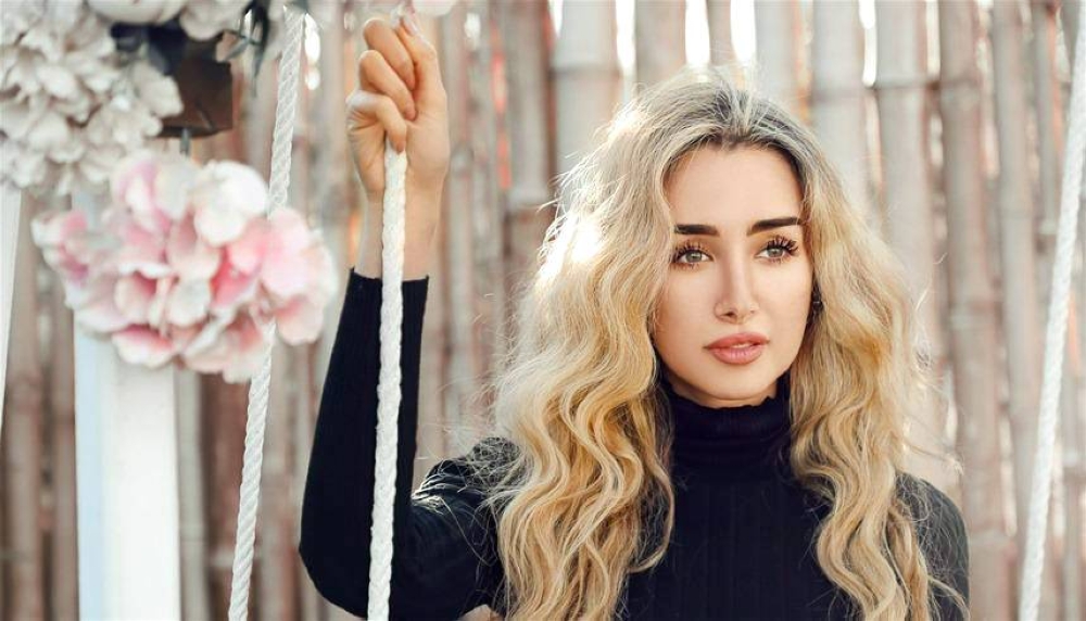 استدعاء هنا الزاهد للنيابة بسبب سرقة !