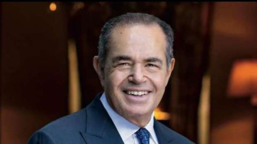 محمد منصور يحصل على لقب «سير» من المملكة المتحدة