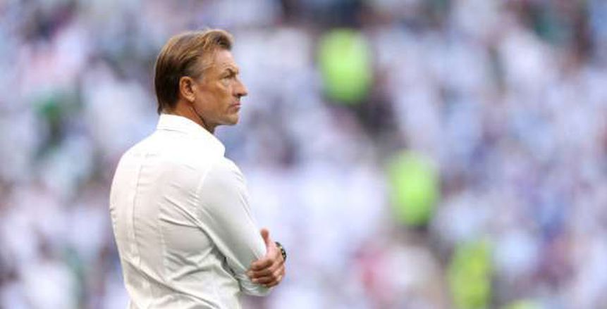 لم يشفع له «رابع العالم».. هل يطيح «رينارد» بالركراكي من منتخب المغرب؟